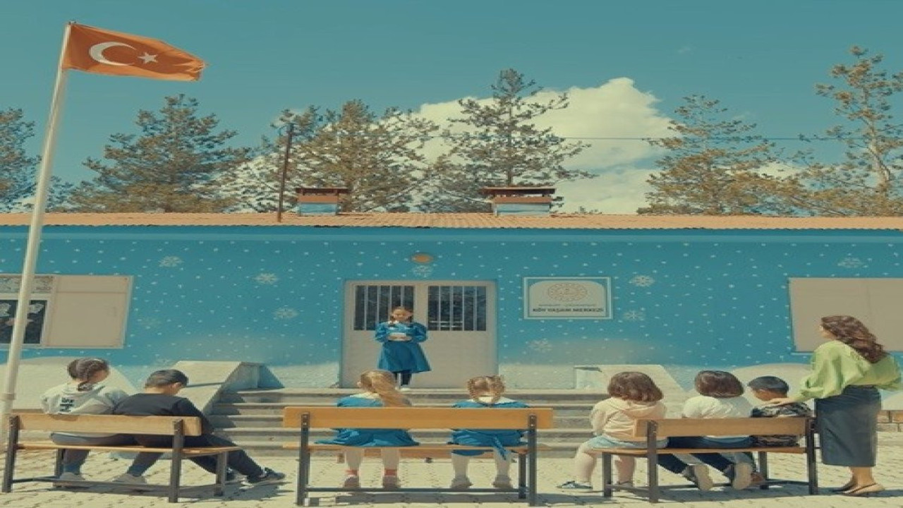 Minik yüreklerden jandarmanın yüreğine dokundu!