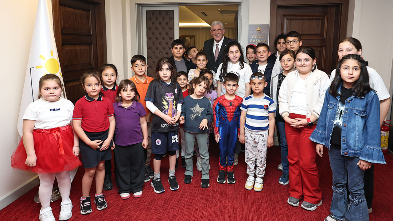 İYİ Parti lideri Dervişoğlu, çocuklarla bir araya geldi