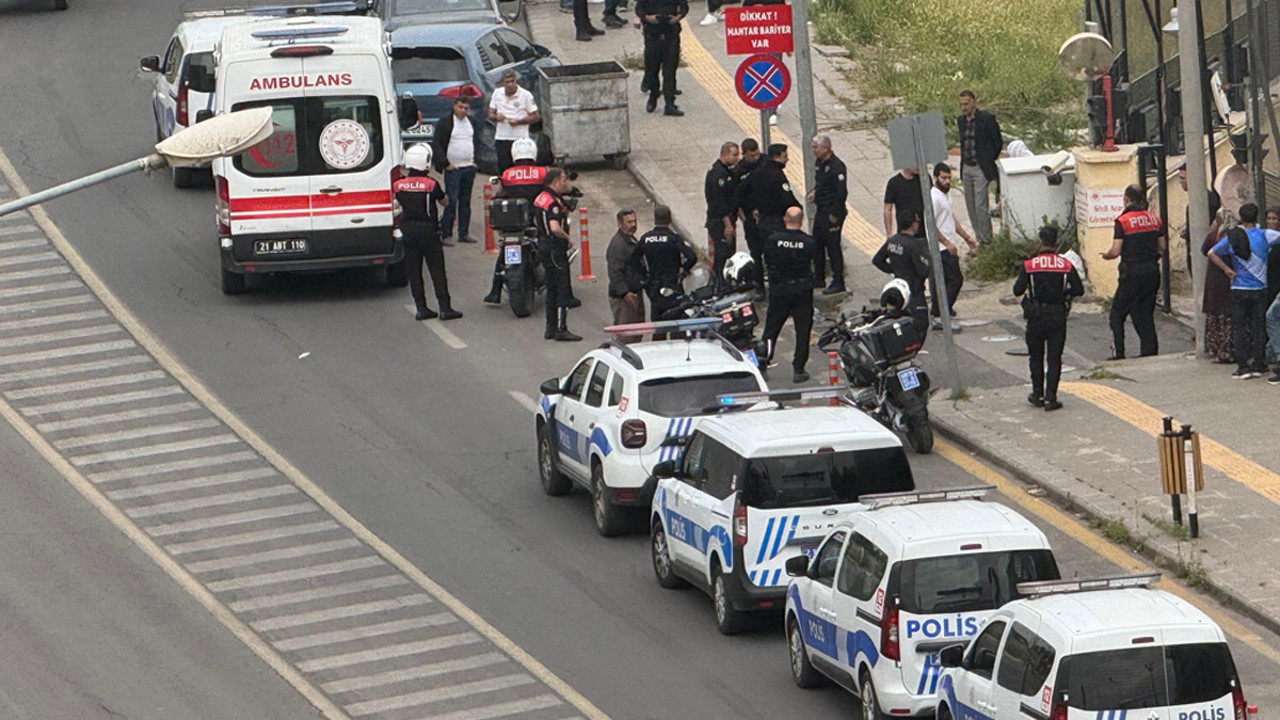 Diyarbakır'da adliye önü savaş alanına döndü