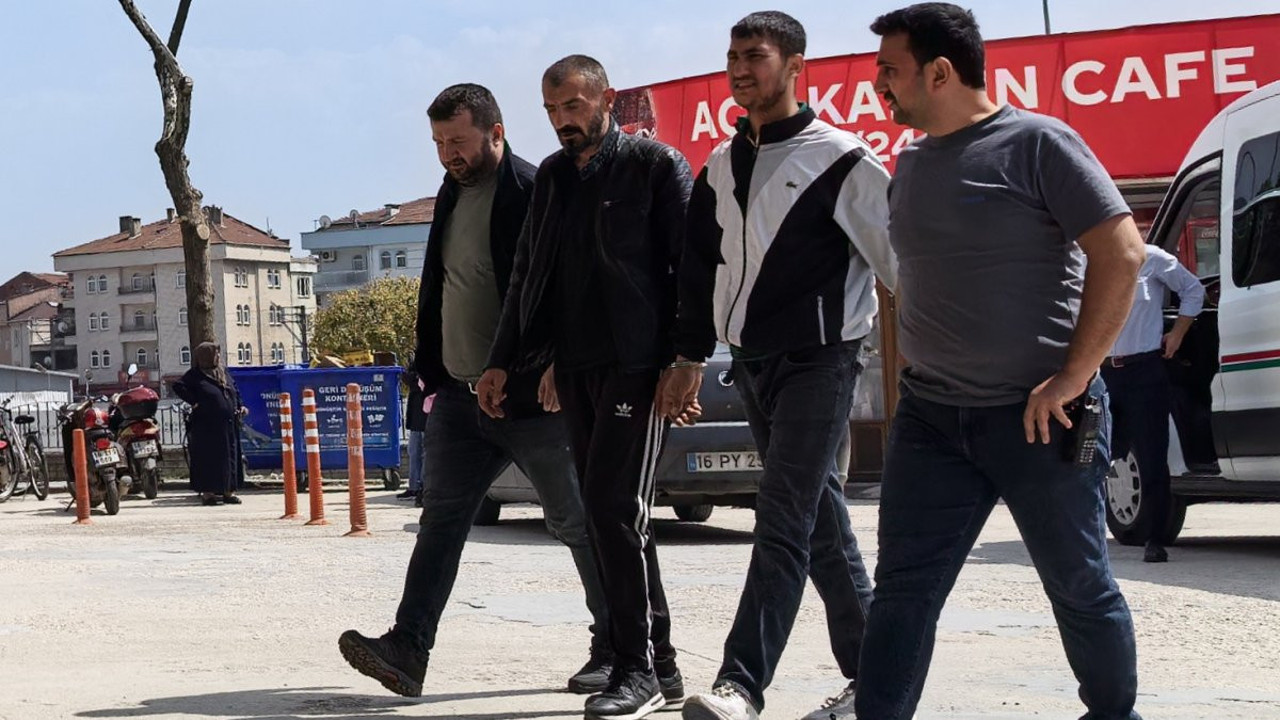 Bursa'da 2 firari yakalandı