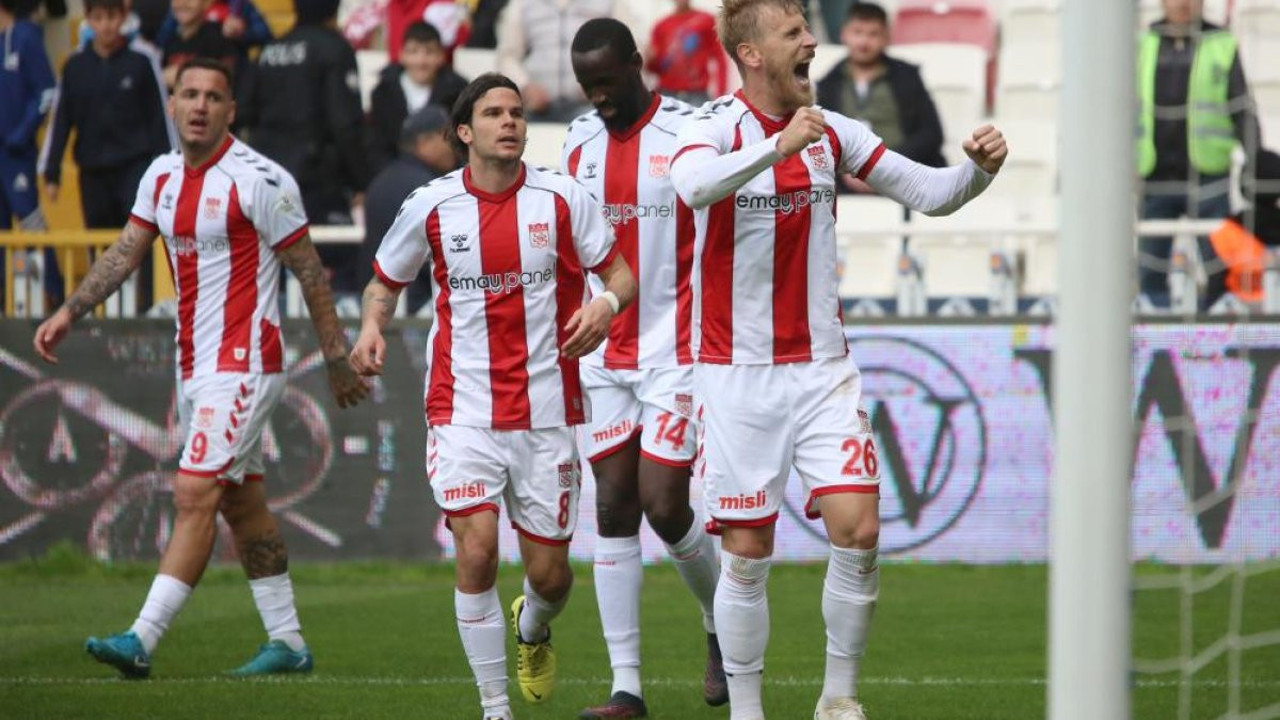 Sivasspor'dan altın değerinde üç puan