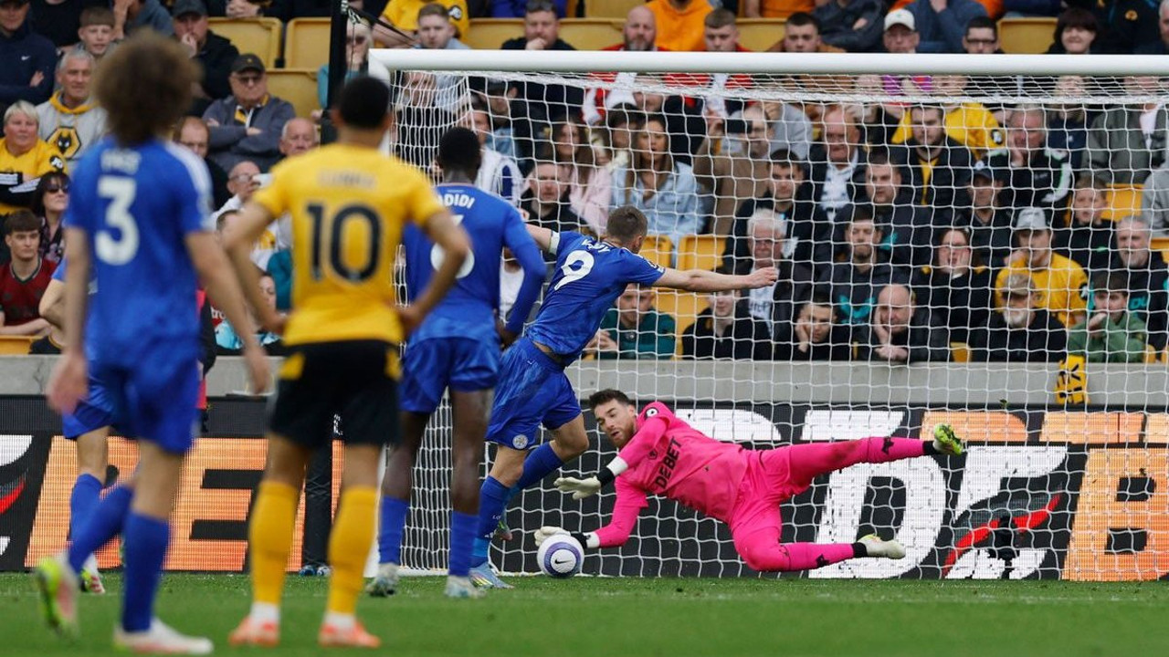 Cunha şov yaptı, Wolves seriye bağladı: Leicester'a geçit yok