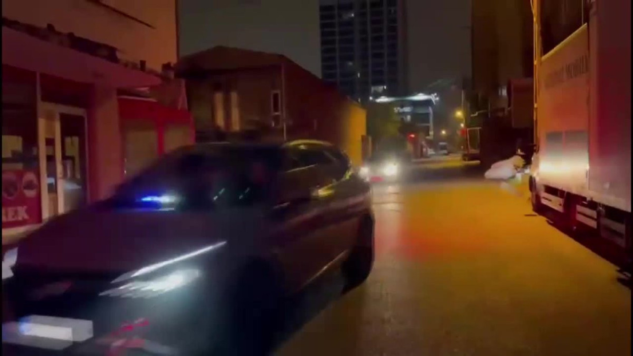 Ataşehir'de dev operasyon! Motosikleti izleyen polis silah deposunu ortaya çıkardı