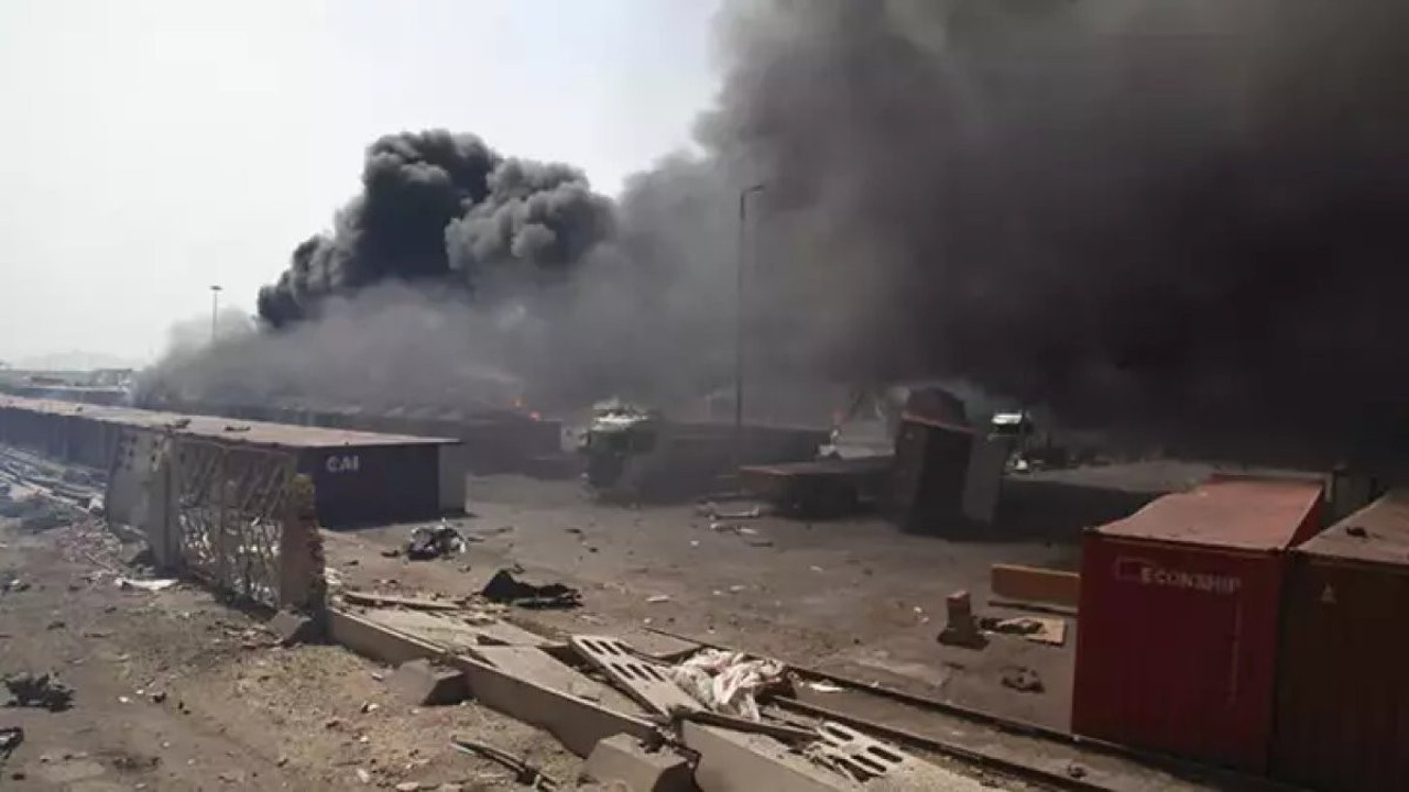 İran'da fabrikada patlama: Ölü ve yaralılar var