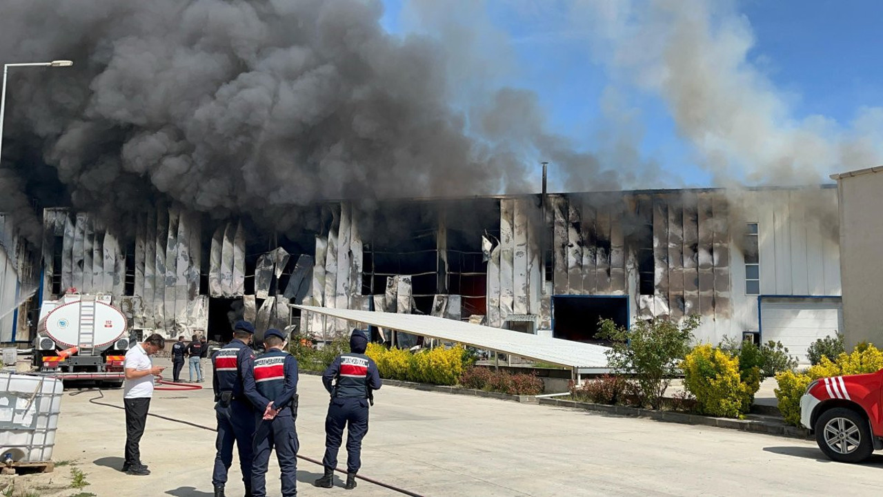Tekirdağ’da korkutan anlar! Patlama sesleri yükseliyor...