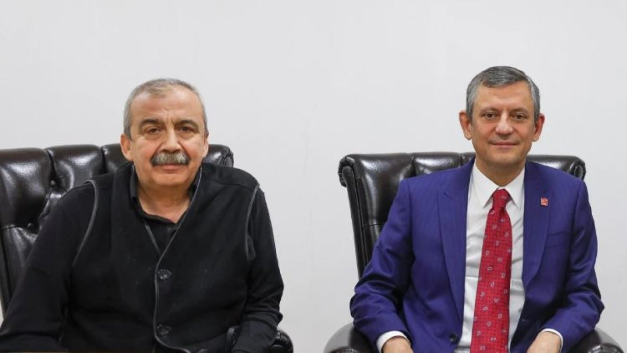 Özgür Özel’den duygulandıran Sırrı Süreyya Önder paylaşımı!