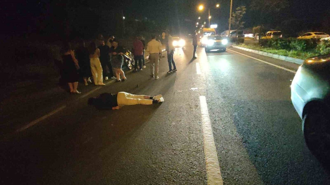 Motosiklet sürücüsü domuz sürüsüne çarptı