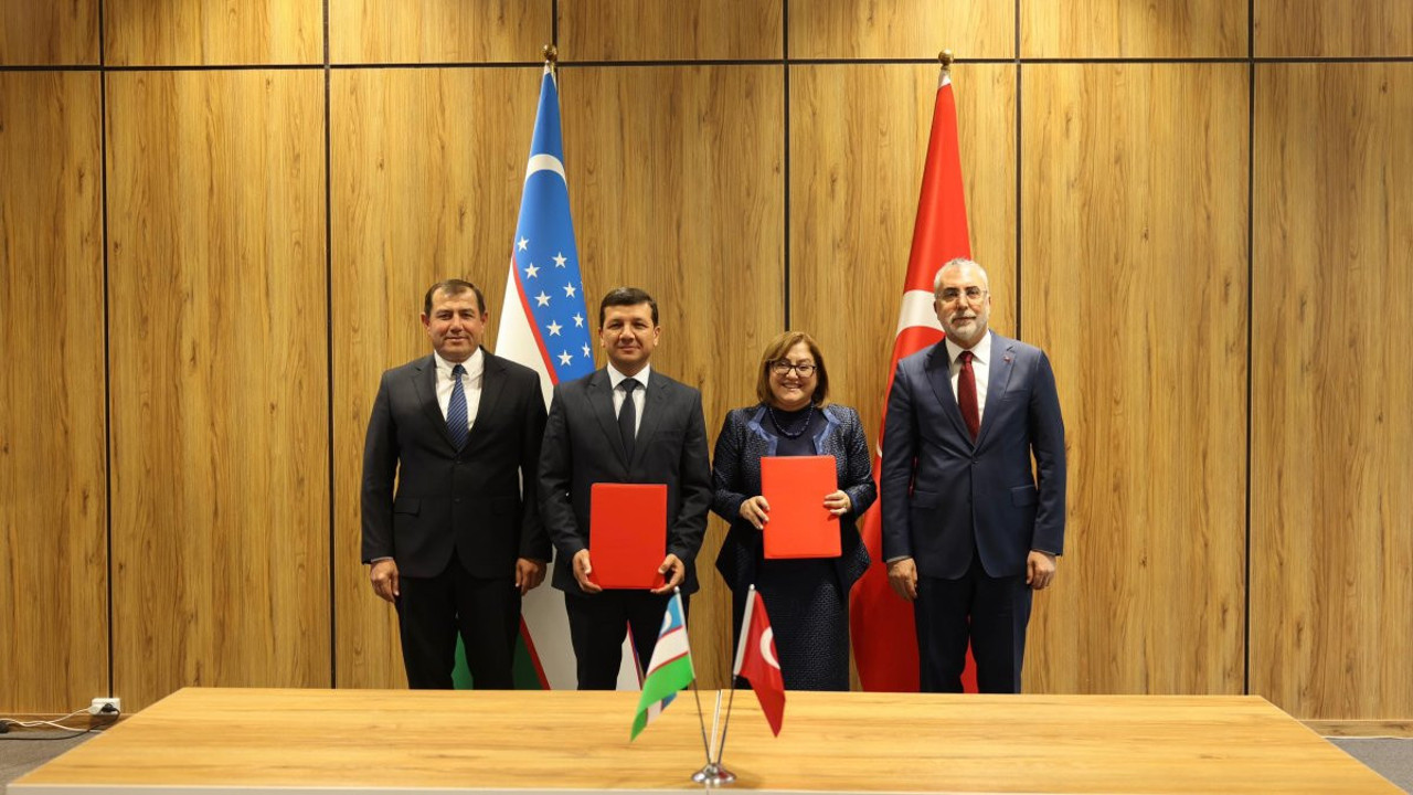 Gaziantep ile Semerkant arasında, kardeş şehir imza töreni gerçekleştirildi