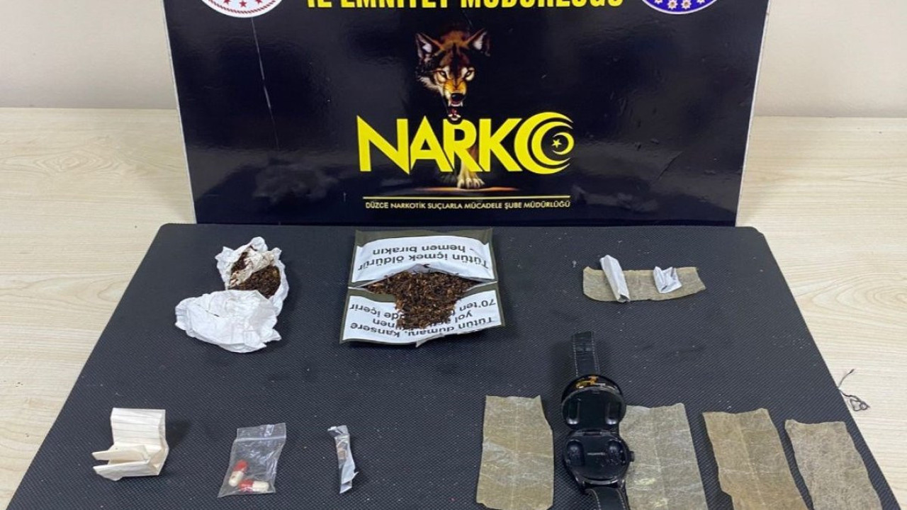 Uyuşturucu tacirleri kıskıvrak yakalandı!