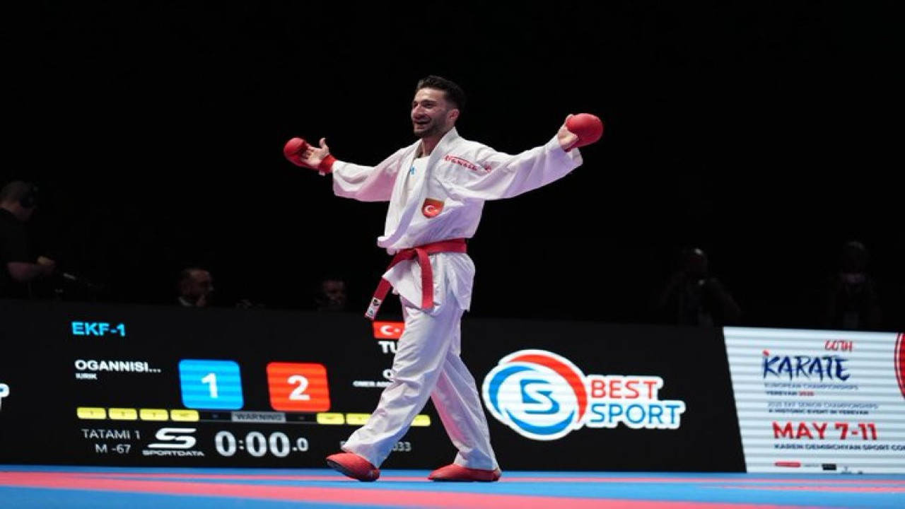 Milli karateci Ömer Abdurrahim Özer'den Avrupa Şampiyonası'nda altın madalya