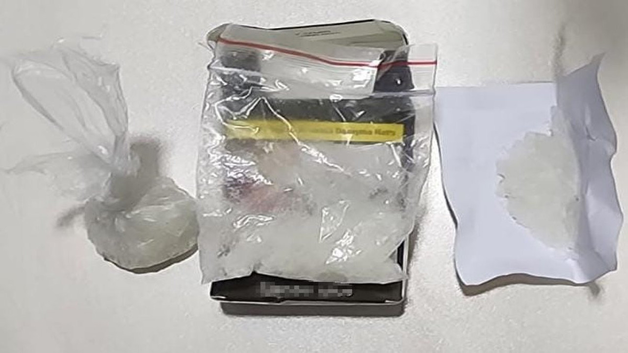 İznik'te polis ekiplerinin durdurduğu araçtan uyuşturucu çıktı