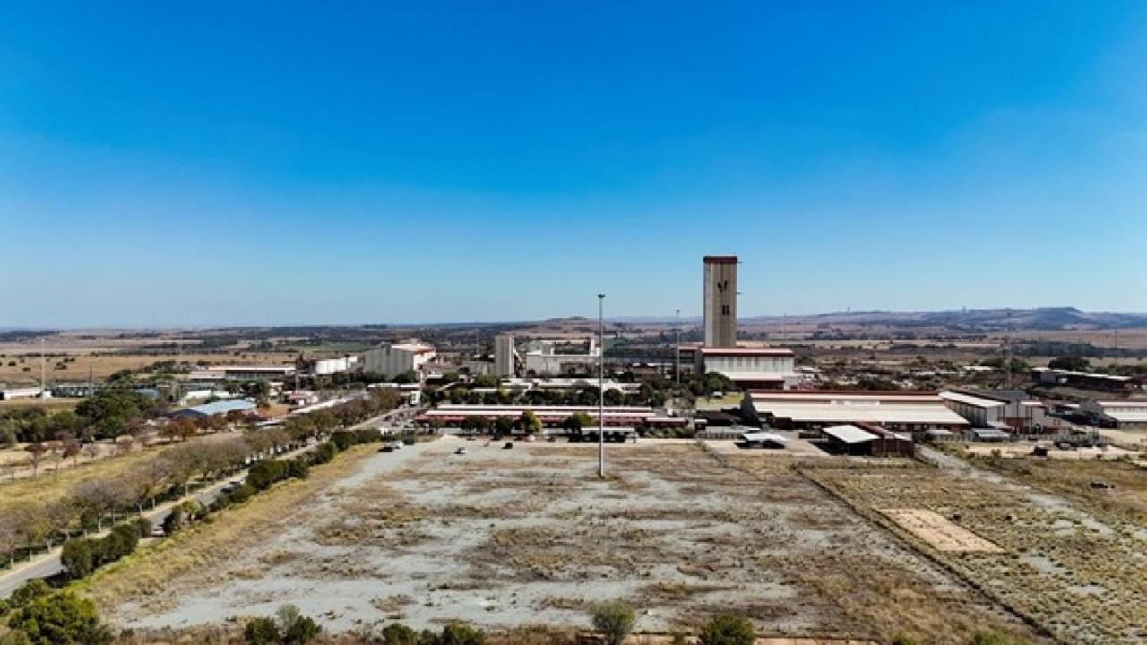 289 işçi altın madeninde mahsur kaldı! Yerin 3 bin metre altındalar