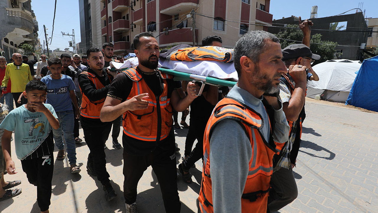 İsrail Gazze'yi vurmaya devam ediyor! Sivil Savunma Müdürlüğü'nde acı kayıp