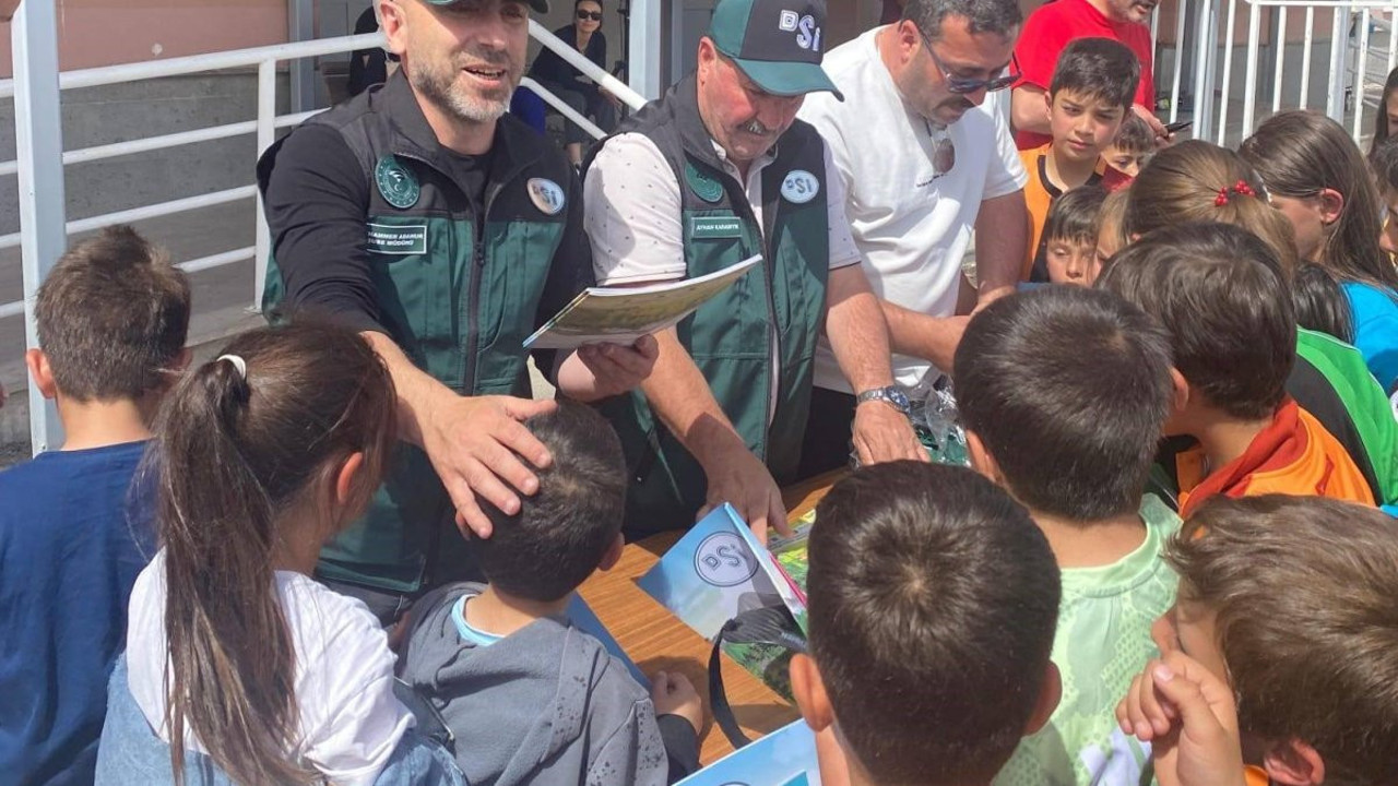 Bayburt’ta çocuklara suyun önemi tiyatroyla anlatıldı