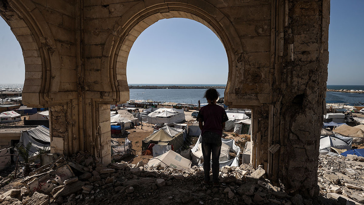 İsrail Gazze'de sivil noktaları vuryor (26 Mayıs 2025)