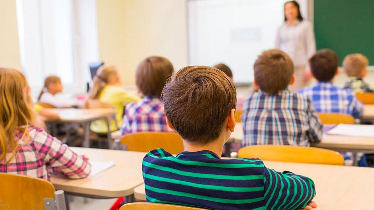 Yandaş kalem okul ücretlerine ateş püskürttü! Enflasyonu unuttu...