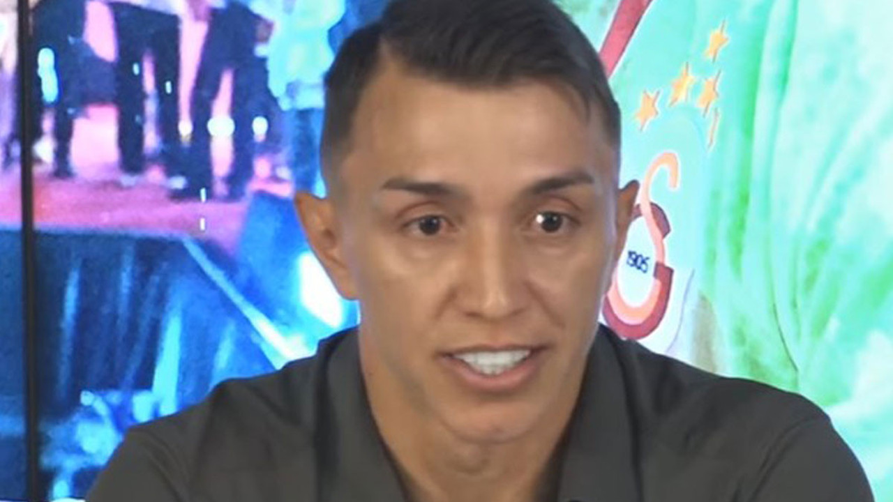 Galatasaray'da bir devir gözyaşlarıyla kapandı: Yüzde 100 söylüyorum