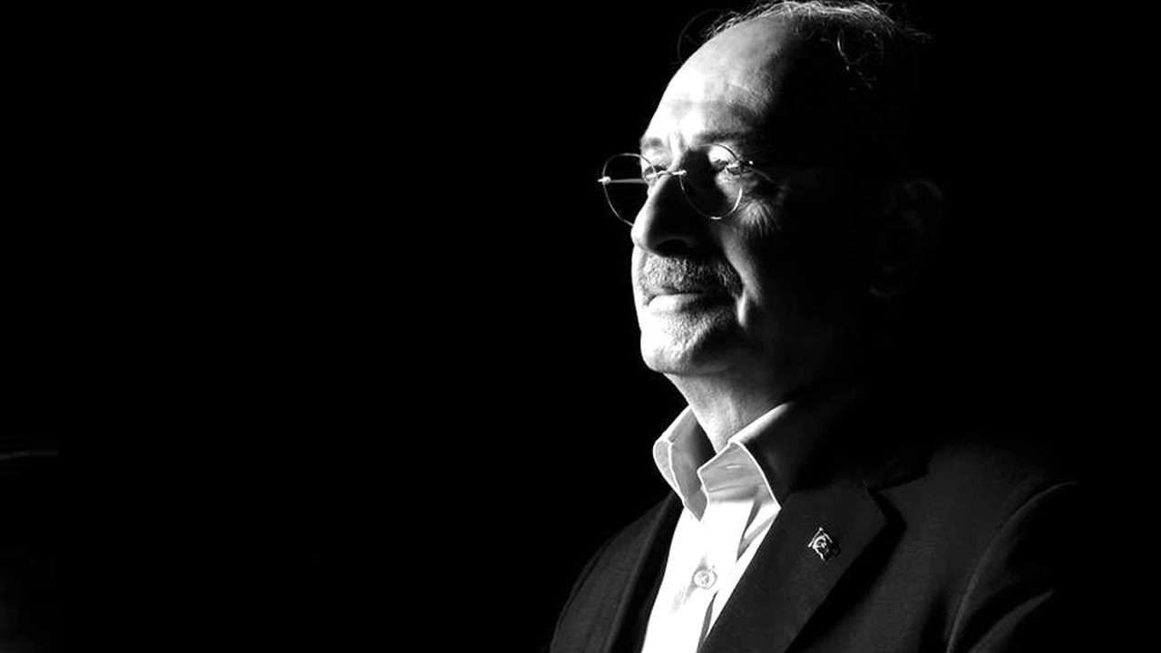 Ünlü yazar Kemal Kılıçdaroğlu’nun pusuda bekleme sebebini açıkladı! “Ağzını bıçak açmıyor”