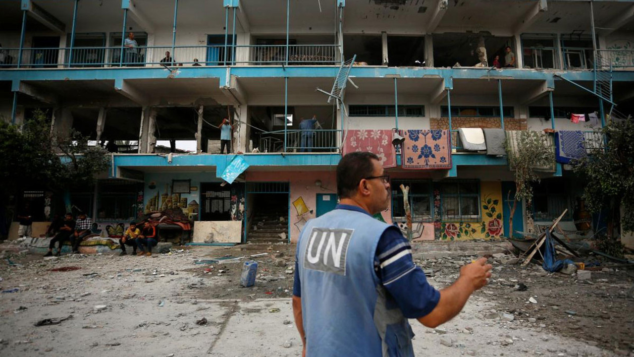 Gazze'de UNRWA depoları boş kaldı