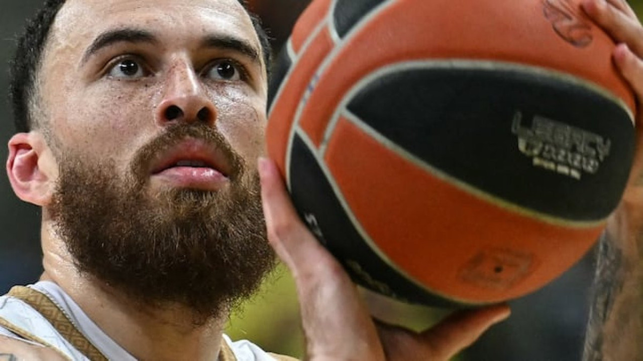 Monaco Mike James'i kadro dışı bıraktı