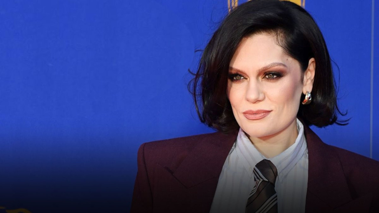 Dünyaca ünlü şarkıcıdan kötü haber! Kansere yakalandığını duyurdu