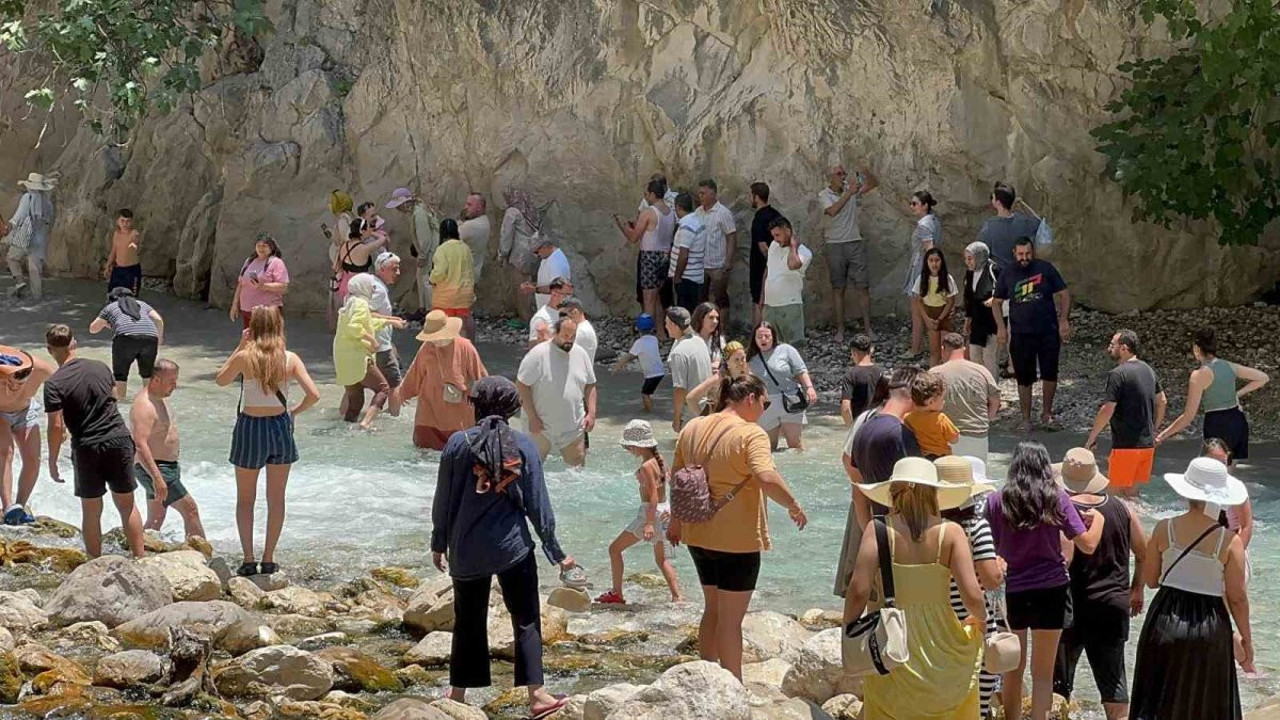 Muğla'nın Saklıkent Kanyonu’nda bayram yoğunluğu