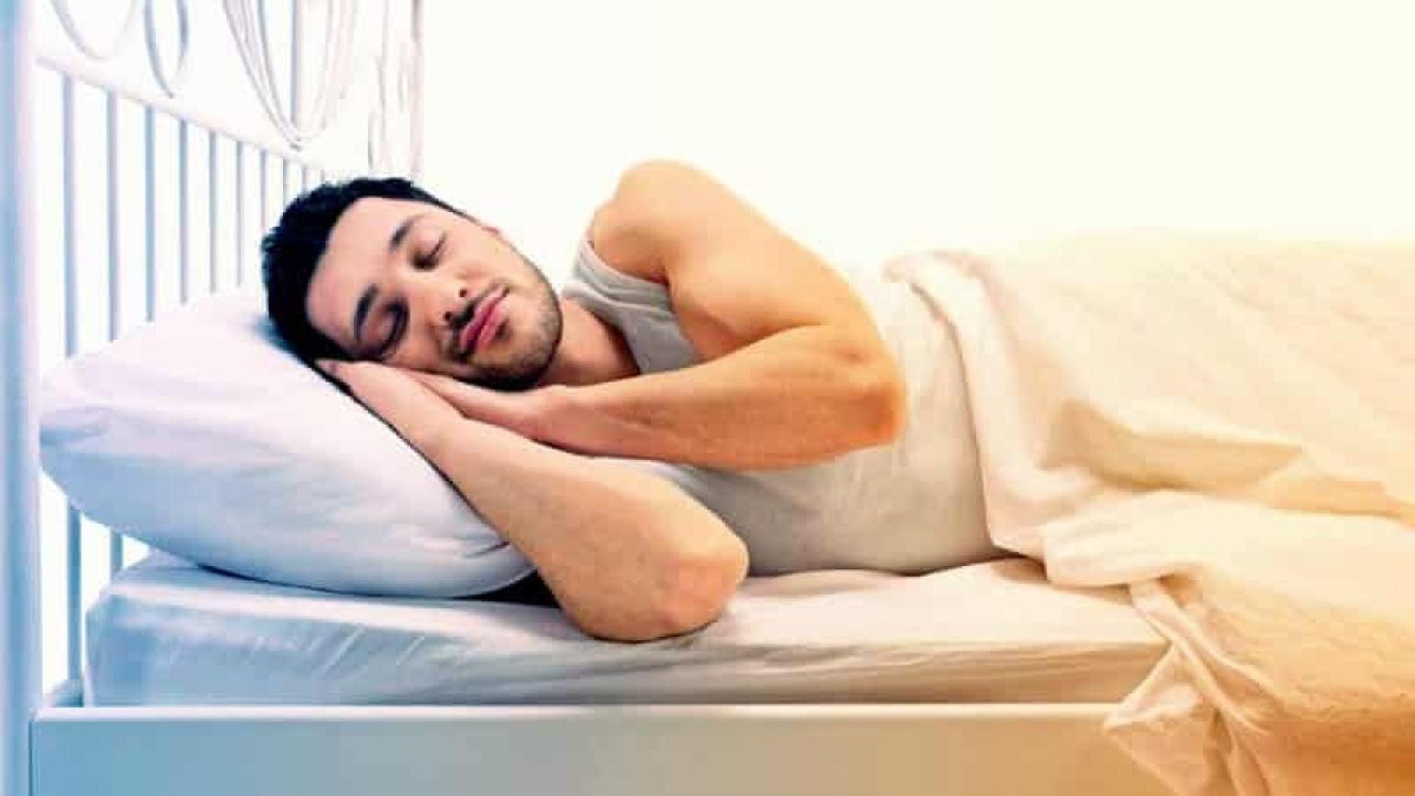 Yanlış yastık seçimi boyun fıtığına neden oluyor