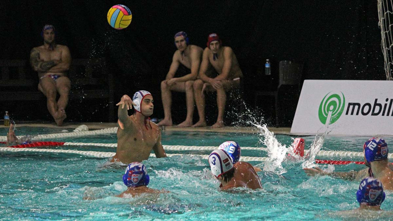 Sutopunda büyük başarı: Mililer Avrupa Şampiyonası'nda