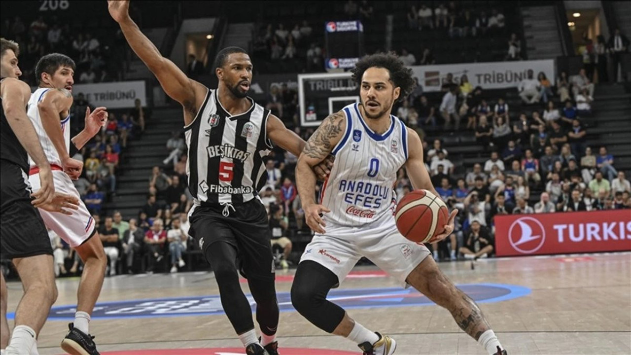 Anadolu Efes final için Beşiktaş Fibabanka 'devam' demek için parkede!