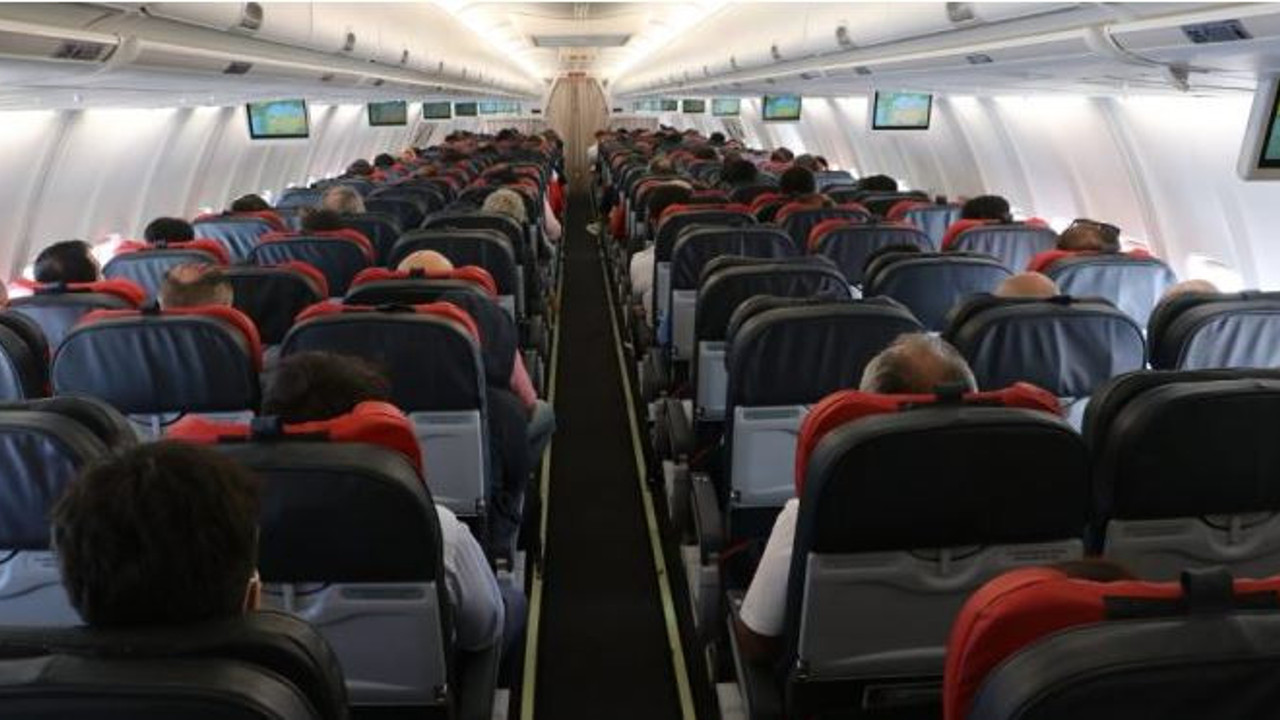 Havayolu devi kapısına kilit vurdu. 500 kişi işsiz kalacak. Bilet paralarını geri ödüyor