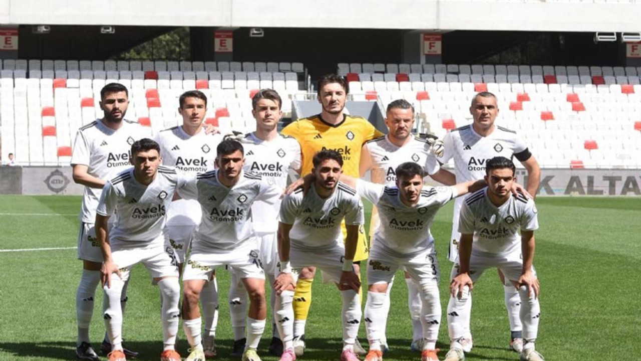 Altay'a darbe üstüne darbe