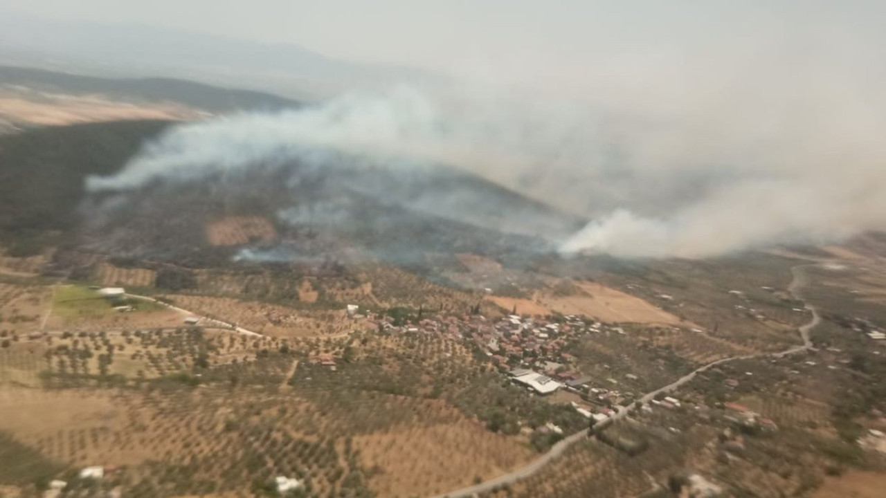 İzmir'de orman yangını devam ediyor: Ekip sayısı artırıldı