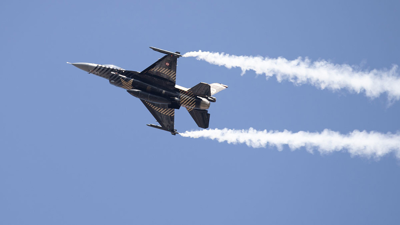 SOLOTÜRK Adapazarı semalarında