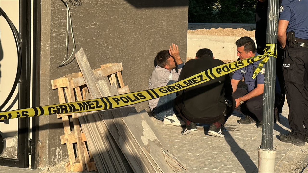 Asansör boşluğuna düşen işçi hayatını kaybetti