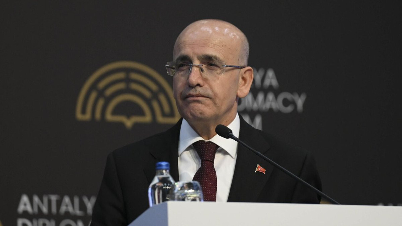 AKP’de Mehmet Şimşek çatlağı! Bir gazete daha hedef aldı