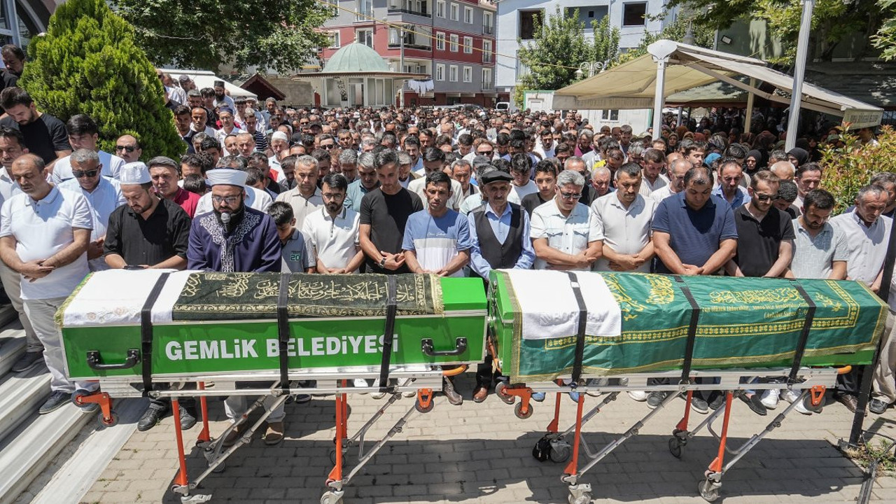 Gölde boğulmuşlardı: Küçük kuzenler gözyaşlarıyla uğurlandı!