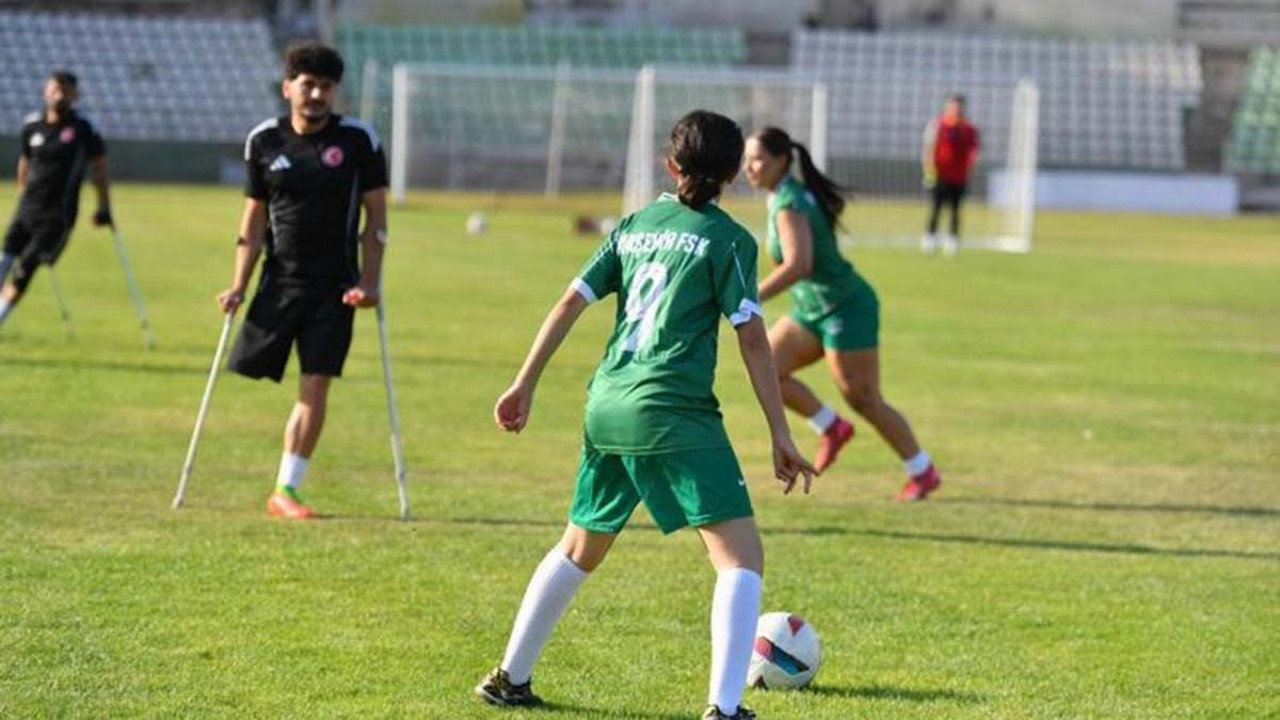 Kırşehir'de milli maç: Gol yağdı