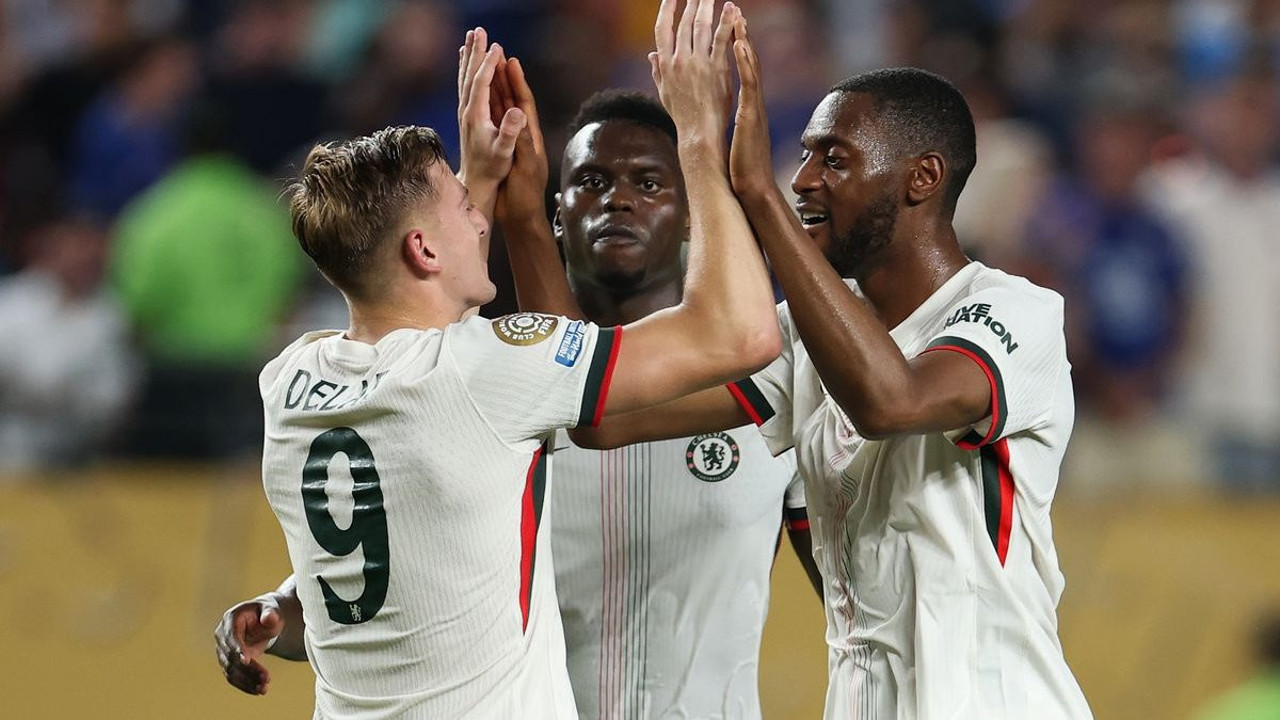 Chelsea 3 puanı 3 golle aldı!