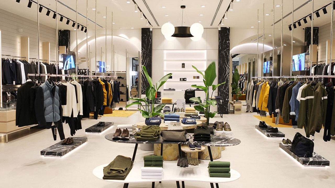 Türk giyim devinde bayrak değişimi! Erdoğan’ın en yakınındaydı… 26 ülkeyi aşan pazara sahipti...