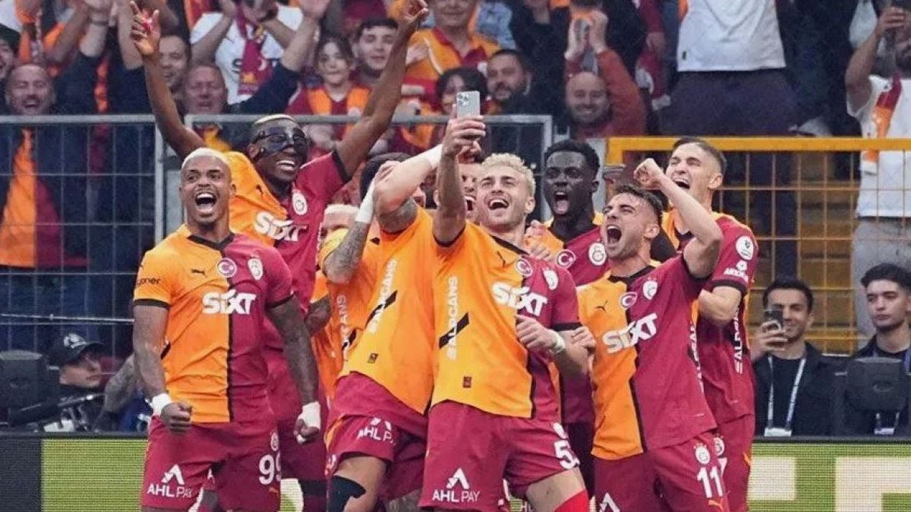 Galatasaray'ın transferini Fenerbahçeli yönetici sesi titreyerek açıkladı. Gemileri yaktı geliyor