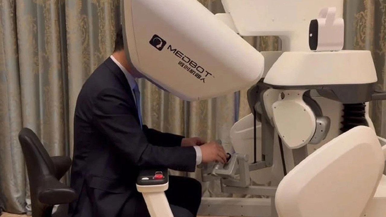 Beş bin kilometreden hastalar ameliyat edildi! Tıp dünyasında çığır açan başarı