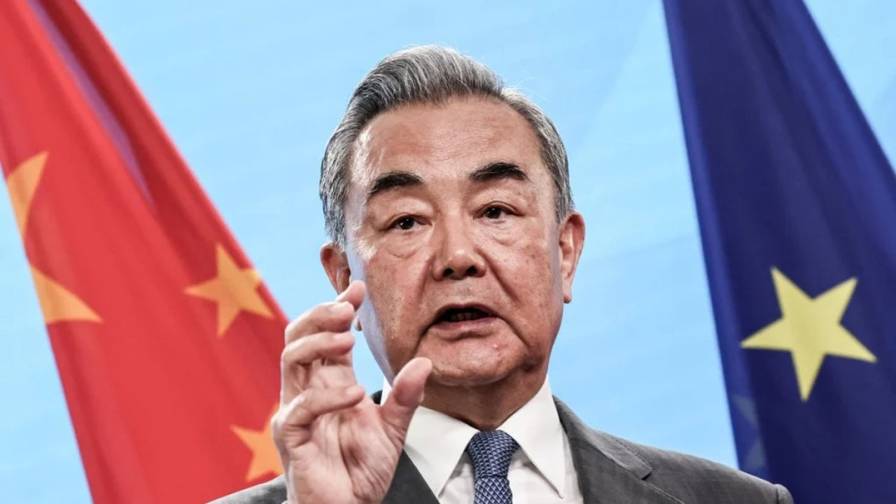 Çin, Putin'i ters köşe yaptı: Rusya, Kızılların mayın eşeği mi?