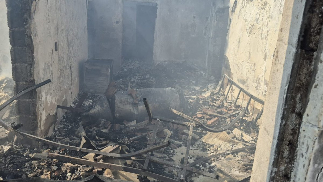 Amasya’da müstakil ev yangında küle döndü