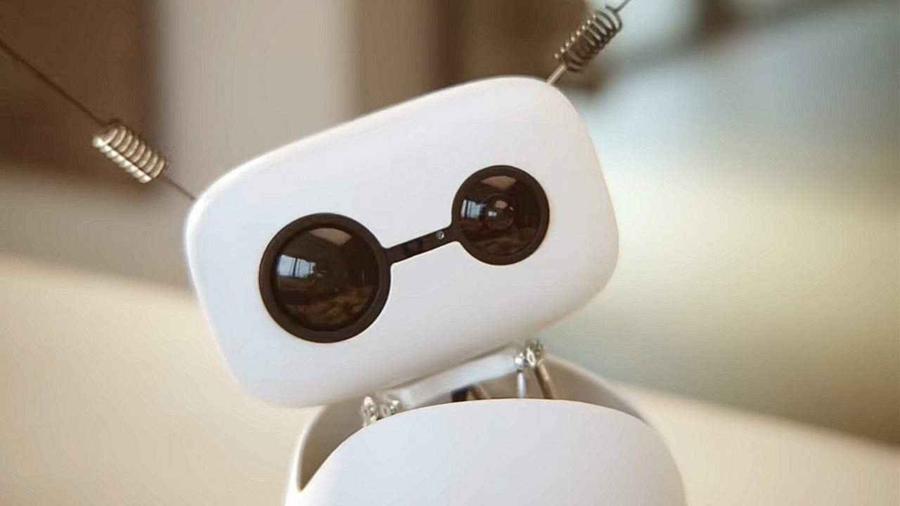 Hiç bir işe yaramayan robottan 24 saatte 500 bin dolar kâr ettiler