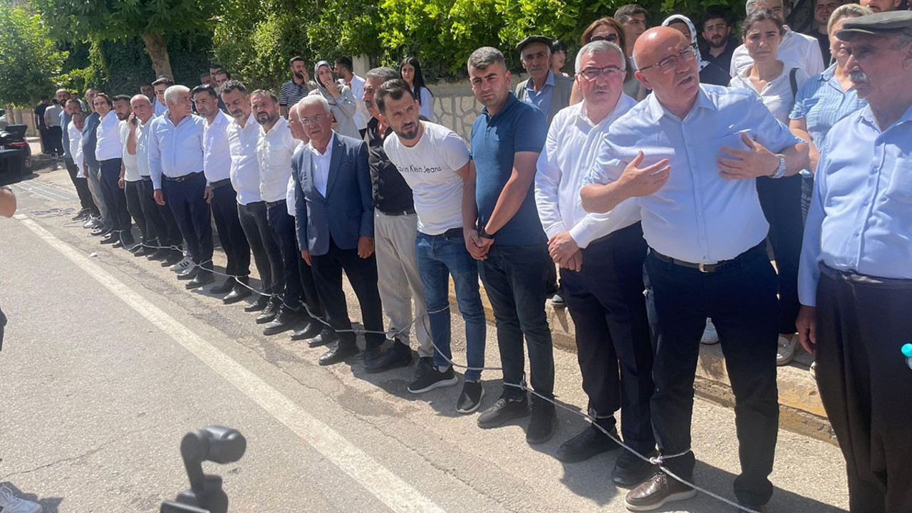 Mahmut Tanal'dan Tutdere tepkisi! Ayaklarını bağladı