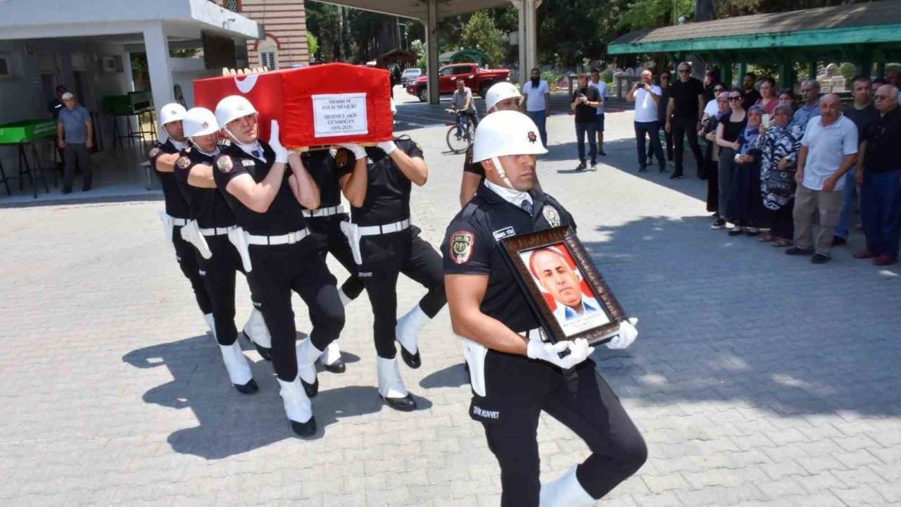 Adana'da kahreden olay: Polis memuru kaza kurşunuyla can verdi!