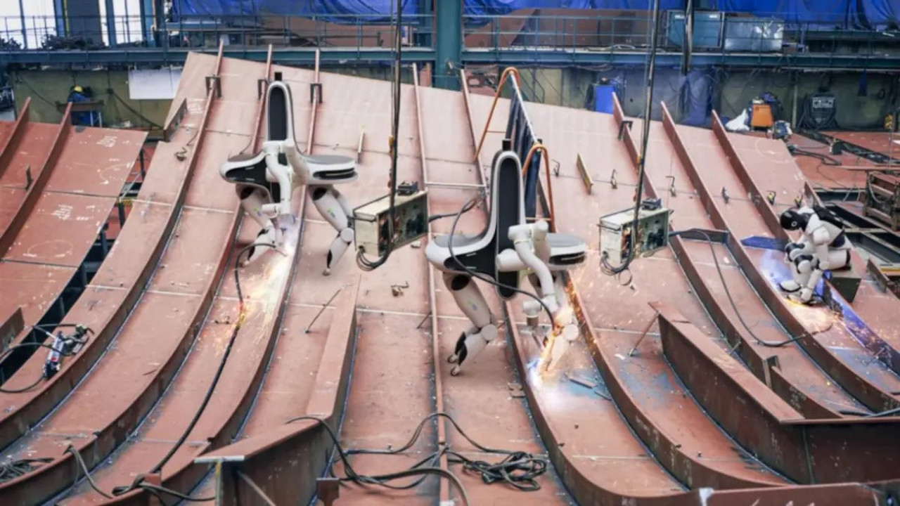 Kaynakçı robotlar iş başı yaptı