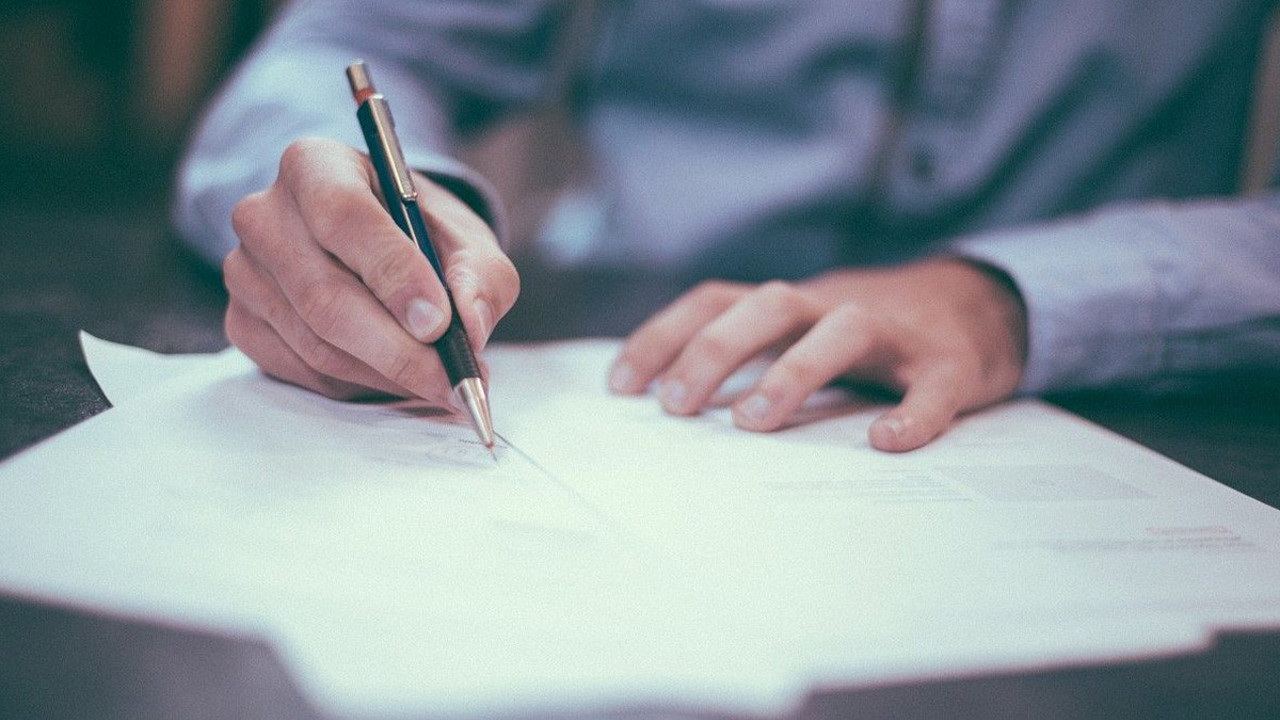 Bahis skandalına adı karışan futbolcunun sözleşmesi feshedilecek