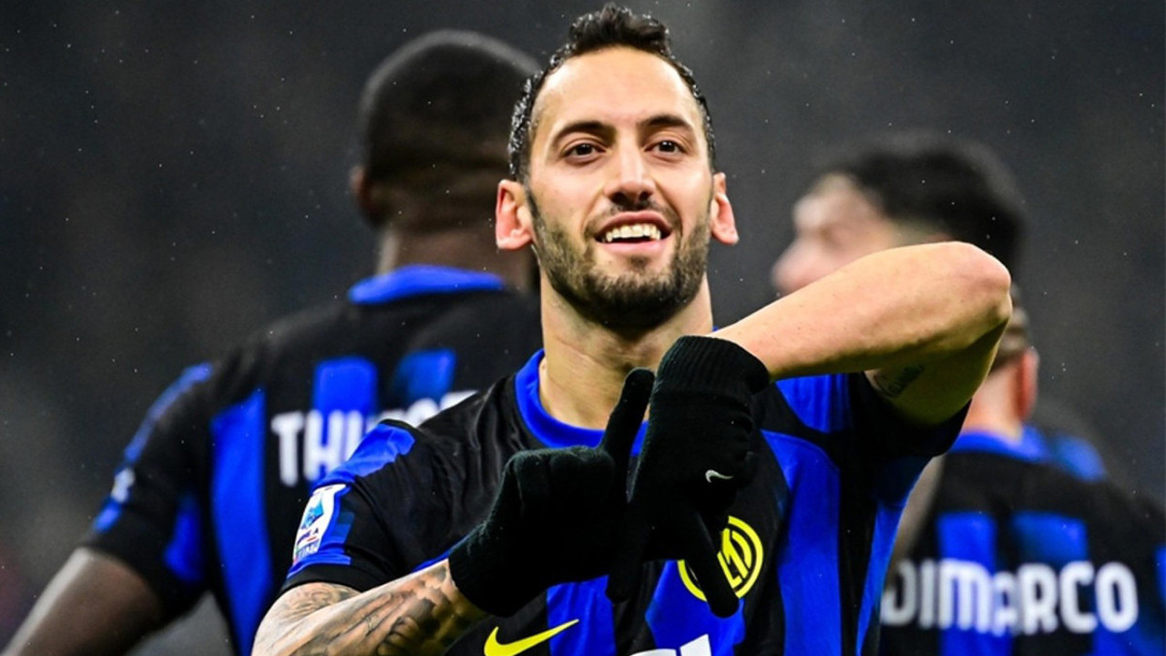 Kulübüyle görüşecek! Hakan Çalhanoğlu İstanbul'a geliyor