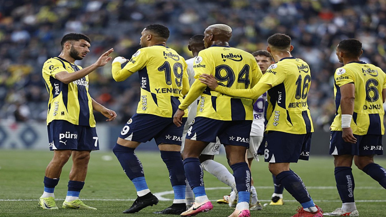 Fenerbahçe'de gözler satış rekorunda! Takımın yıldızı gidiyor